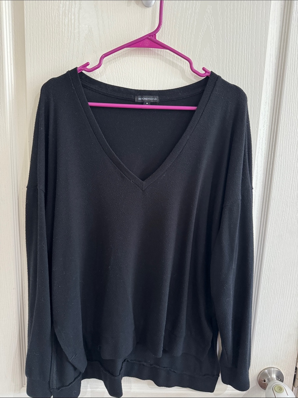 Beyond Yoga Black V-Neck Lightweight Pullover